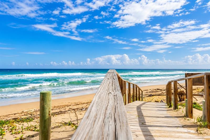 Beach access boardwalk